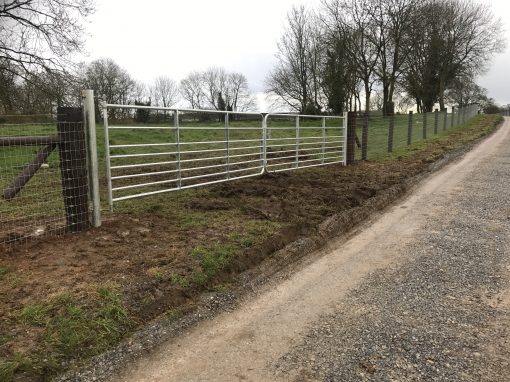 farm-fencing-gates