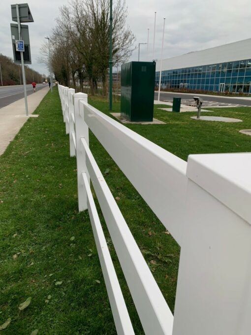 plastic-fence-safe