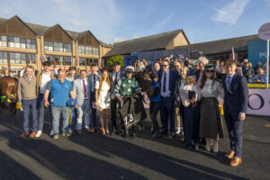 Winning trainer and owners